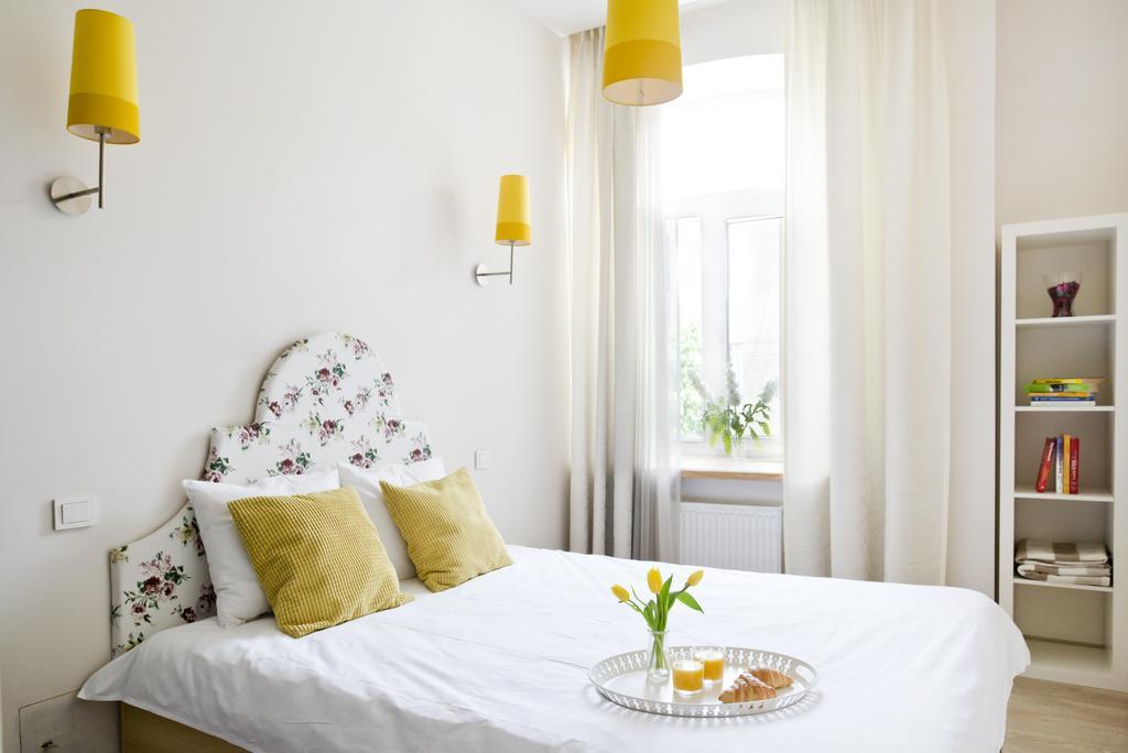 Bright Apartment In Old Town By Urban Rent Vilnius Extérieur photo